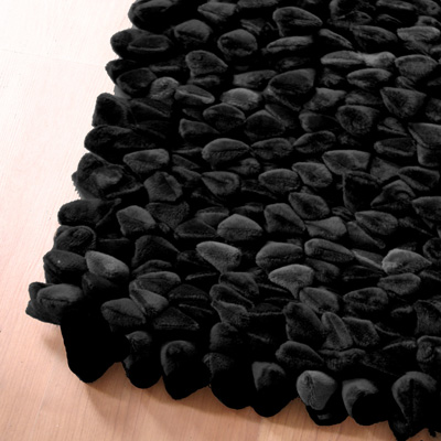 Dreamweavers Black Chamois Pebble Rug